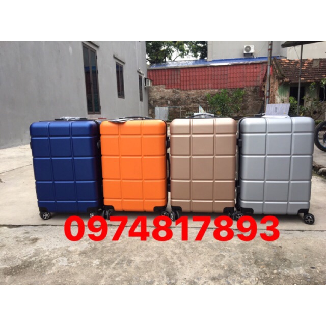 Vali chính hãng 839 Hùng Phát, sẵn kho size 20+24. Đủ màu nhựa pc dẻo dai, chống vỡ, chống xước nhé.