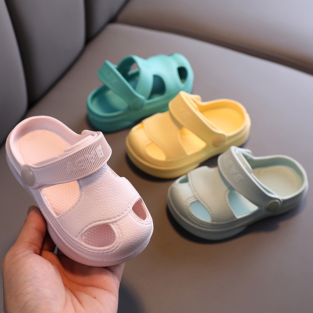 Dép sục cho bé trai, bé gái chống trượt có quai hậu