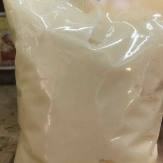 Bơ vàng bơ trắng