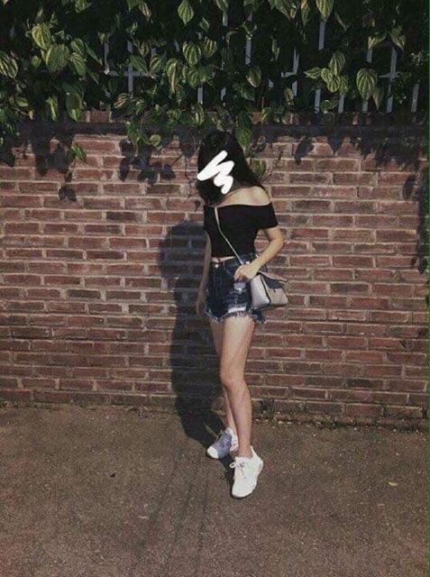 [Mã FASHIONT4WA2 giảm 10K đơn 50K] Áo Croptop Trễ Vai Tay Ngắn - Chất Thun Gân | BigBuy360 - bigbuy360.vn