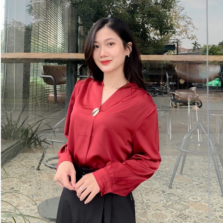 Áo sơ mi DAISY áo sơ mi nữ dài tay chất liệu lụa latin mềm mại, bóng mịn kiểu cổ V không nút (Freesize ) Mã 8016