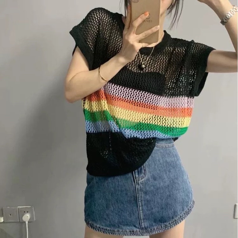 Áo len lưới dệt kim tay hến mix sọc cầu vồng