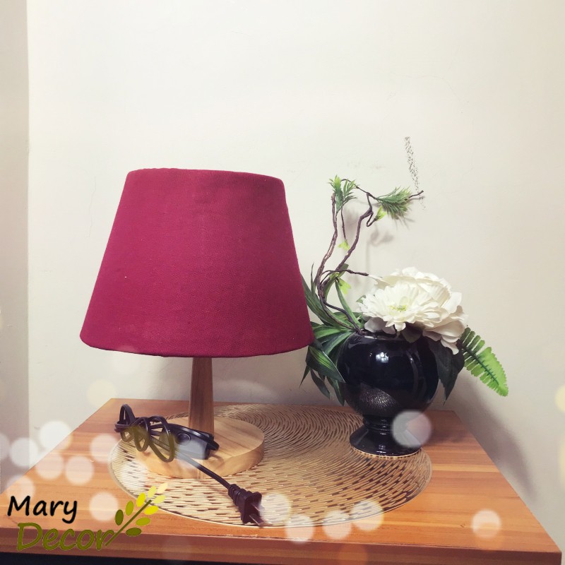 Đèn ngủ để bàn Mary Decor, đèn ngủ đầu giường chao vải canvas vintage, chân gỗ trang trí Hàn Quốc - Đỏ - DB-0D