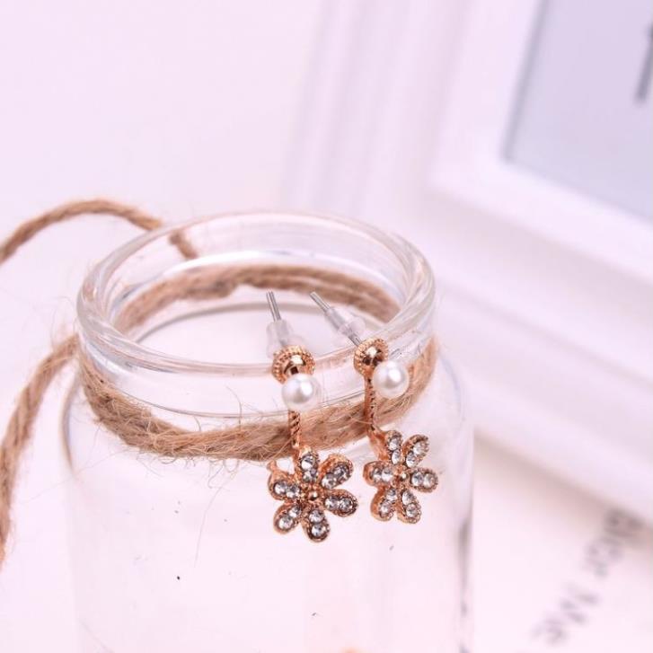 Khuyên hoa tuyết 6 cánh Phong Cách Hàn Quốc i15