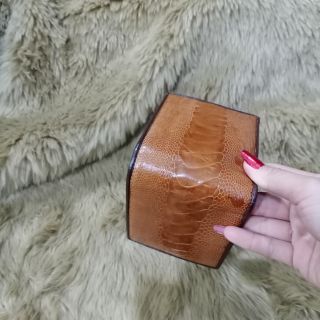 Ví da chân đà điểu