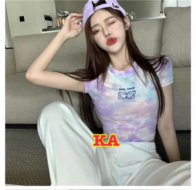 Áo croptop body thêu bướm loang màu ngắn tay