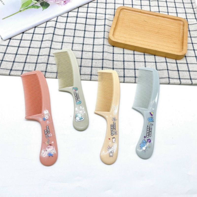 1 lược chải tóc hoạt hình dễ thương cầm tay