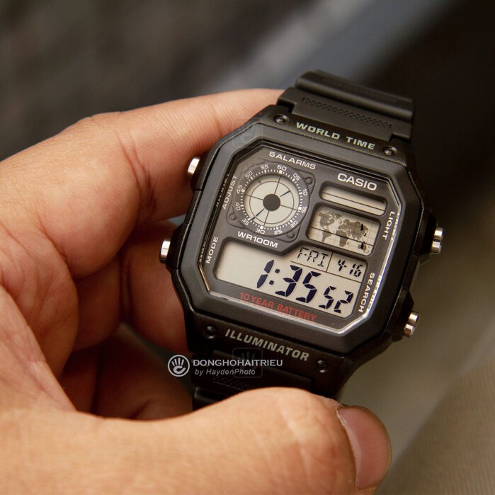 Đồng hồ nam Casio AE 1200-WHD classic, dây thép không gỉ.