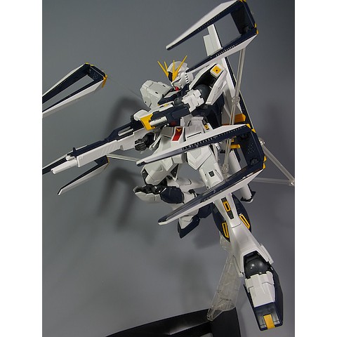 Mô hình lắp ráp MG 1/100 Nu Gundam Ver Ka Bandai