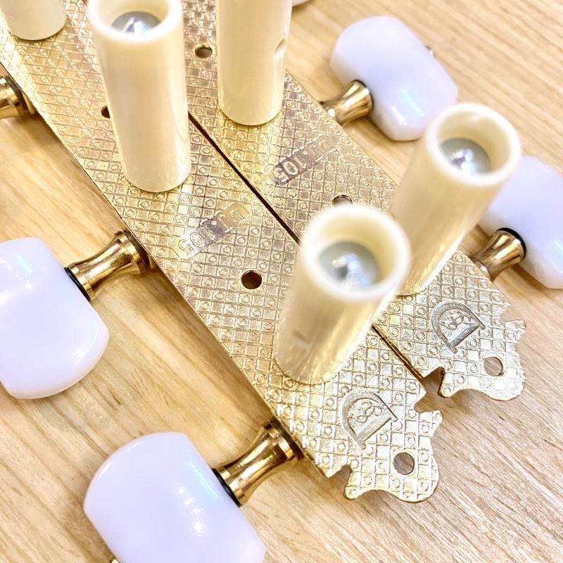 Khóa đàn guitar classic Derjung DJ105 màu vàng cao cấp