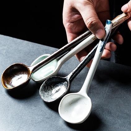 Muỗng sứ tay cầm dài thiết kế dễ thương phong cách Nhật Hàn