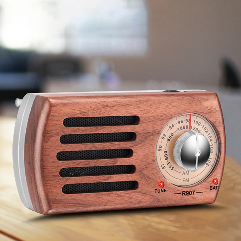 Retro Walnut Battery-Powered Radio, with the Best Reception Function, Headphone Jack, Walking and Traveling