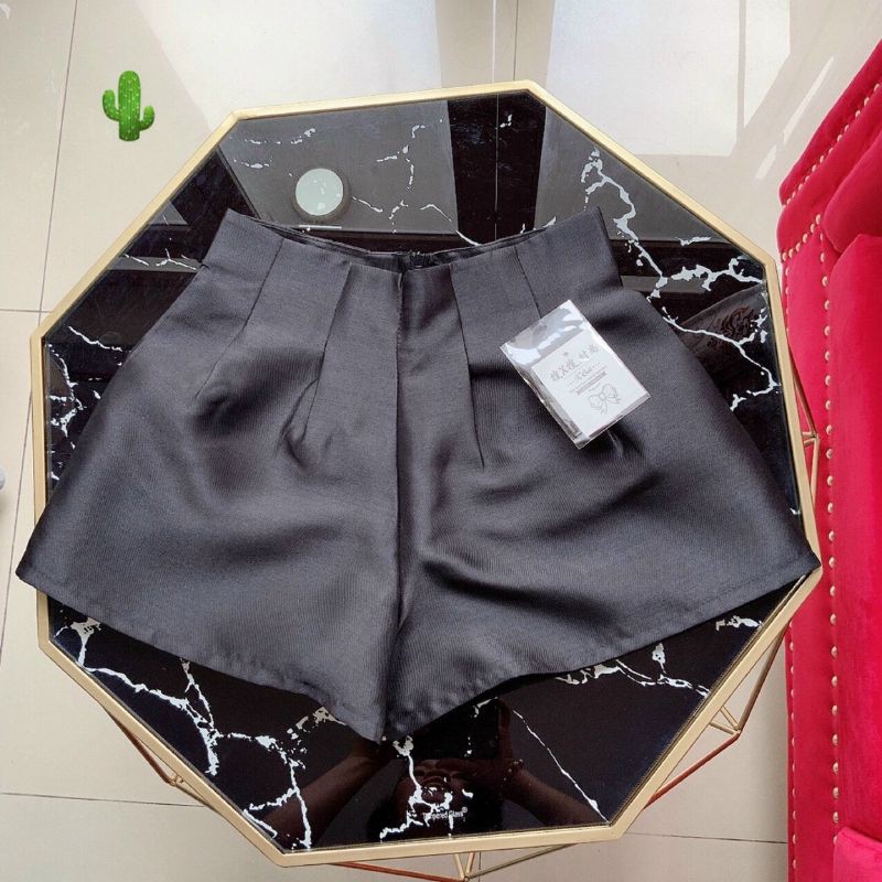 Quần shorts xếp ly eo  lưng cao không túi QCHAU