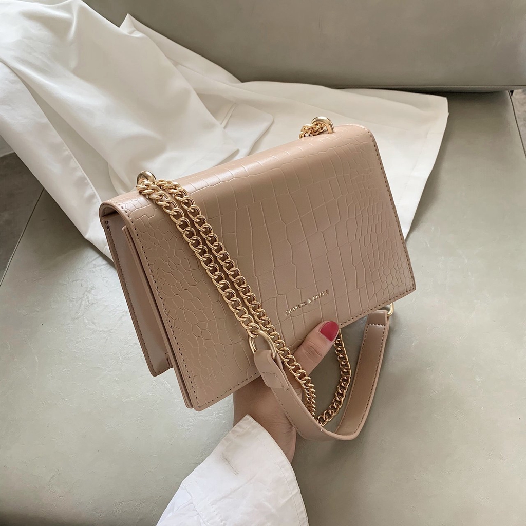 [BÃO GIÁ] Túi da nữ vân nổi form cứng C&K-MA218 | BigBuy360 - bigbuy360.vn