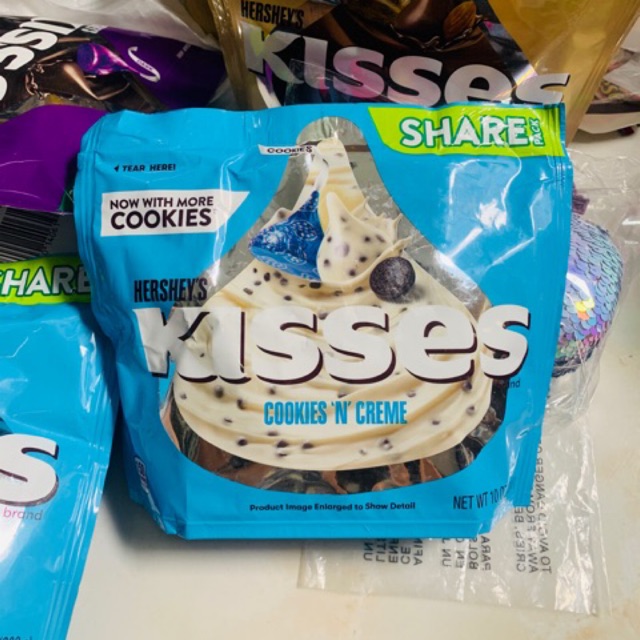 | BB 08/2022 | Chocolate Hershey’s Kisses Cookie