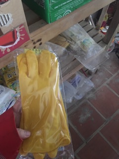 Găng tay cao su rửa bát