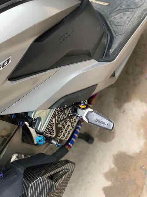 Gác chân xếp kiểu Ducati trắng Thanh Khang Gian hàng uy tín nói sao bán vậy BOZE99