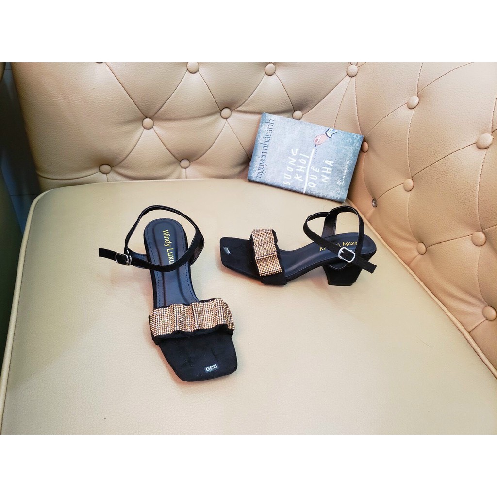 Dép sandal nữ quai nhún đính đá gót trụ 7 phân cao cấp