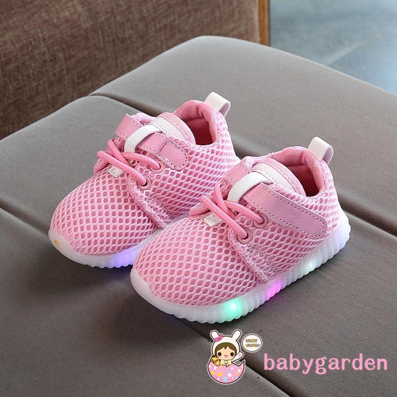 Giày Thể Thao Có Đèn Led Dễ Thương Dành Cho Bé