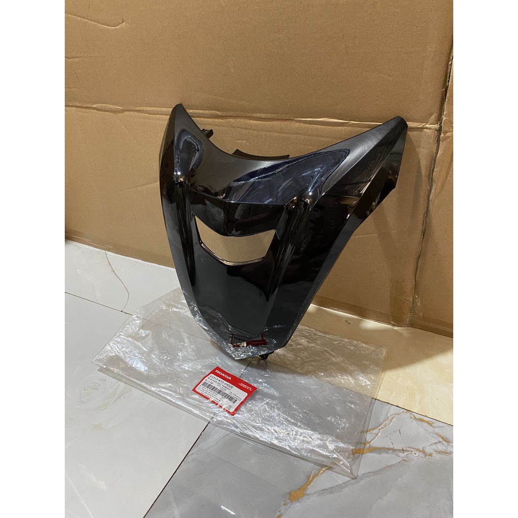 Bộ ốp trước trên - mặt nạ HONDA FUTURE 125 năm 2018 màu Đen.