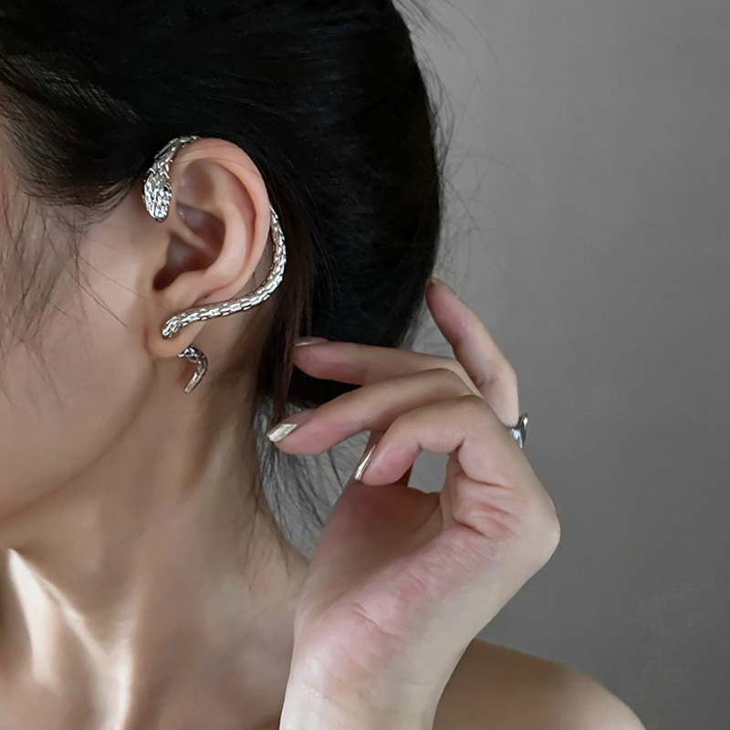 Khuyên Tai Hình Rắn Đơn Giản Cá Tính Hợp Thời Trang