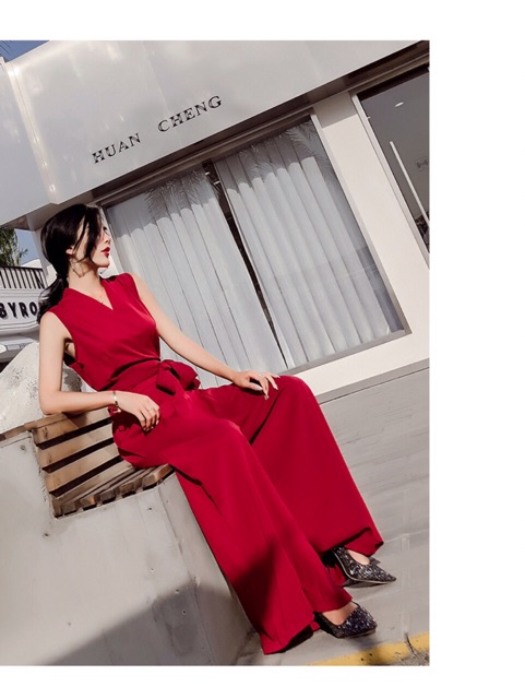 Bộ đồ bay - Jumpsuit cổ V ống rộng siêu đẹp