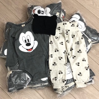 Set mickey kèm mũ bé trai
