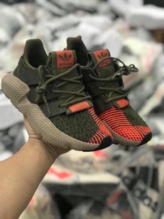 Giày prophere xanh đỏ trắng xám