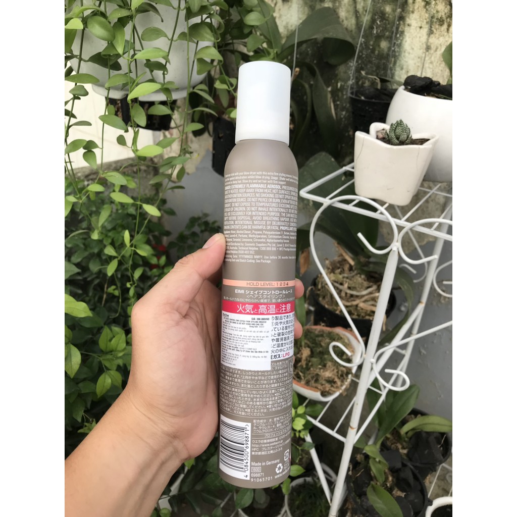 Kem bọt Mousse tạo dáng và giữ nếp hoàn hảo EIMI Shape Control Wella 300ml (Cấp độ 4)