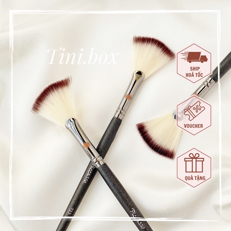 Cọ Highlight Piccasso Fan Brush 723