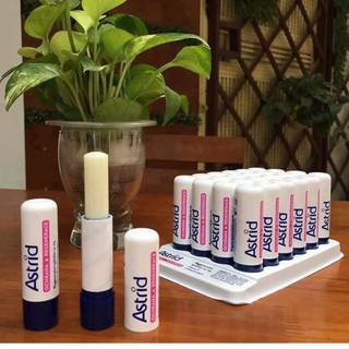 Son dưỡng môi mỡ hươu Astrid 4,8g