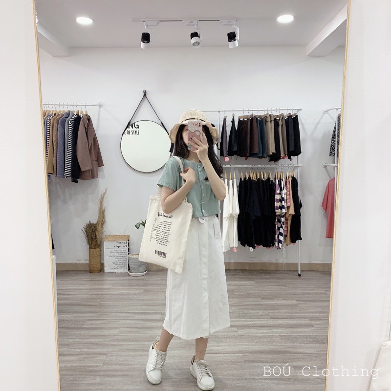 [Mã WASKT304 giảm 15% tối đa 30K đơn 99K] Áo croptop nút dọc + chân váy kaki nữ | BigBuy360 - bigbuy360.vn