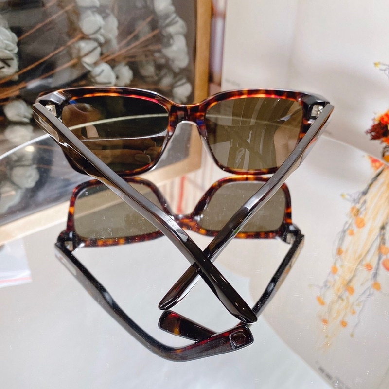 Mắt kính mát unisex Sal.vatore Ferragamo