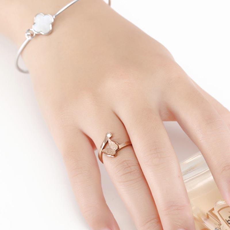 Nhẫn tay thiết kế mở phối mặt bướm thời trang xinh xắn