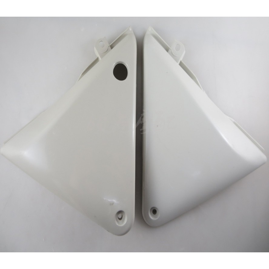 Cốp hông ốp nhựa 2 bên Honda CB400 92-98 ( Cặp ) phôi chưa sơn