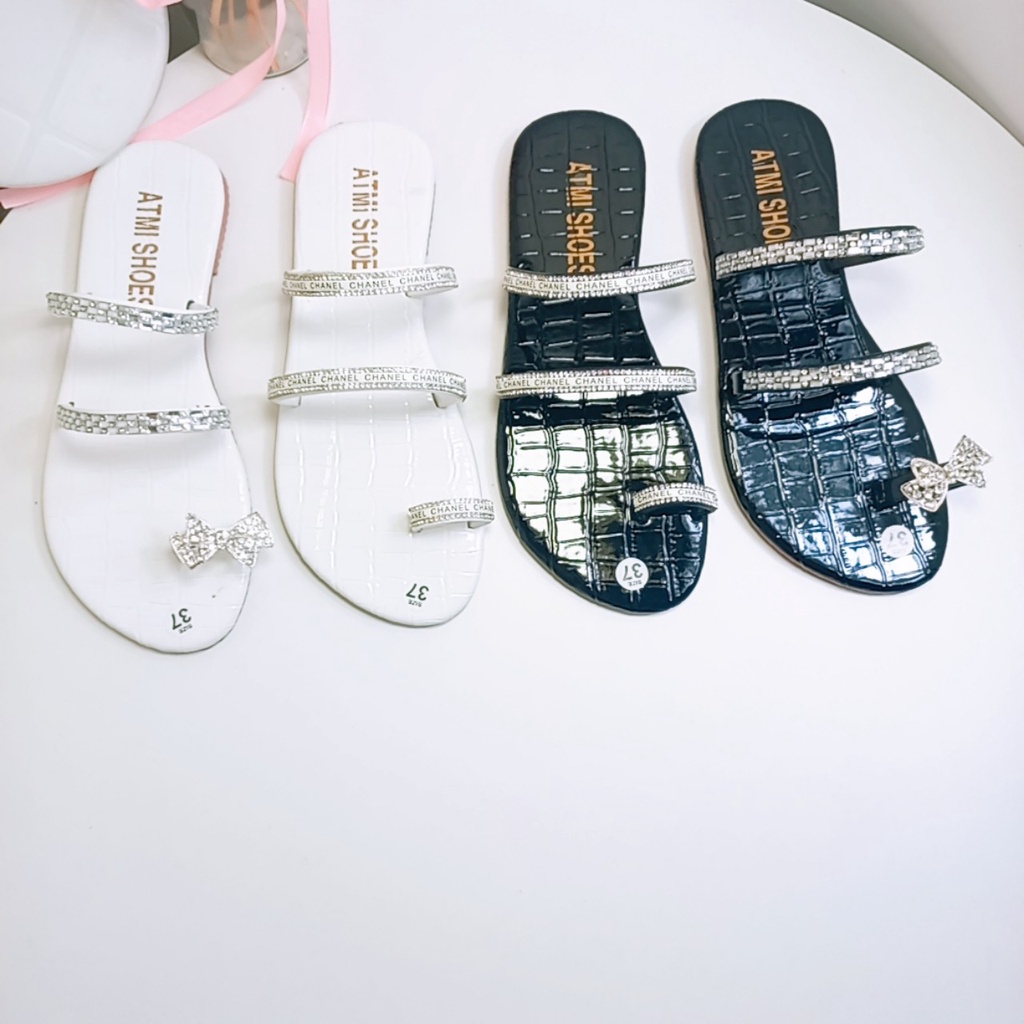 Dép Nữ đẹp Xỏ Ngón Đính Đá Quai Mảnh đi biển thời trang hè 2021 mã DDXB MINHTUYETSHOES