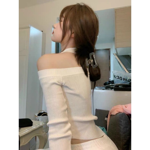 Áo Vạt Lệch Cut-Out