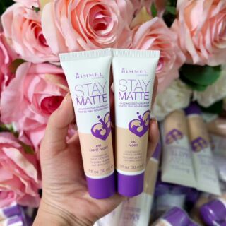 Kem nền Rimmel Stay Matte Liquid Mousse Foundation