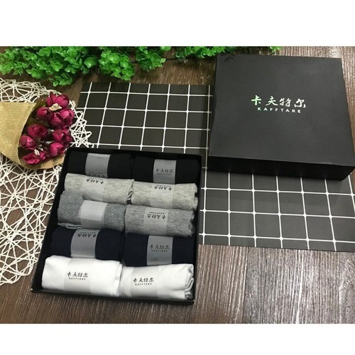 Một đôi tất nano kháng khuẩn bán lẻ