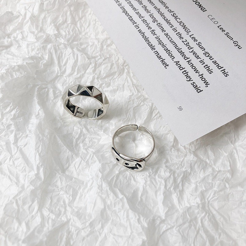 Thắt Lưng Cá Tính Đính Đinh Tán Phong Cách Hàn Quốc B805