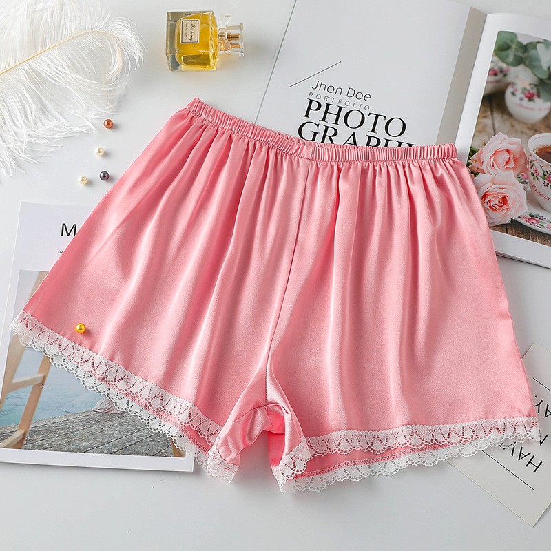 Quần Đùi Nữ Hàn Quốc Phối Ren Nữ Tính QUEEN 1995 Chất Lụa Satin Siêu Mát - TC.Q01 | BigBuy360 - bigbuy360.vn