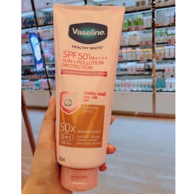 kem dưỡng da vaseline thái