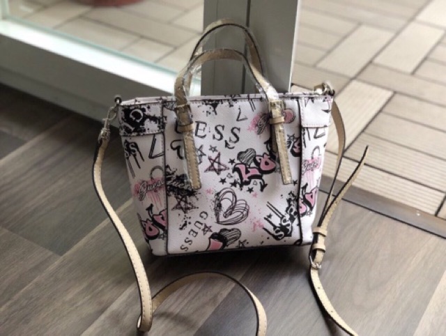 Túi Guess hoa mini
