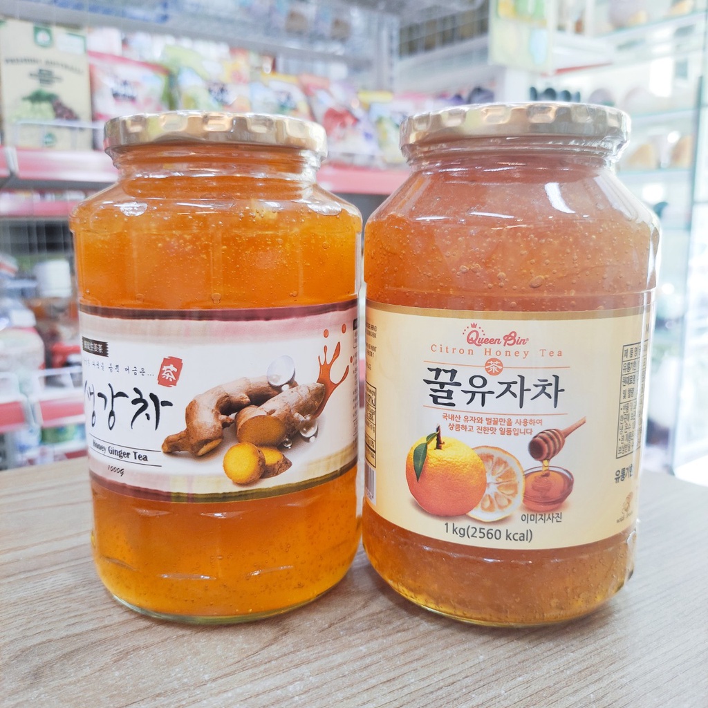 Mật ong chanh đào, gừng mẫu mới nhất 2022 hũ 1kg Queen Bin - Hàn Quốc chính hãng và mật ong gừng, mật ong sâm