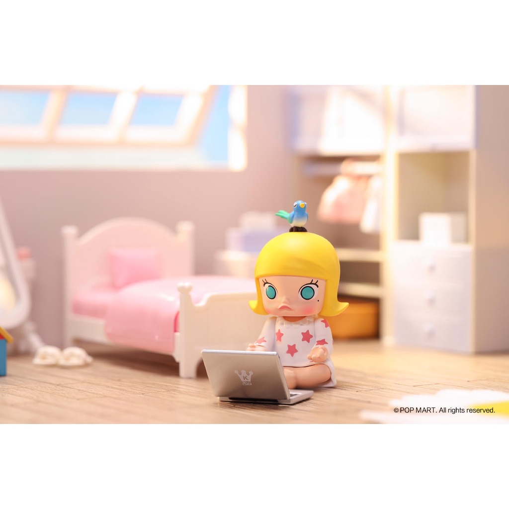 Búp Bê pop mart popmart Nghệ Thuật molly Một Ngày Bẻm chán Với Hộp Quà Tặng Dễ Thương