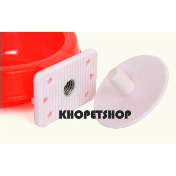 Bát nhựa gắn lồng