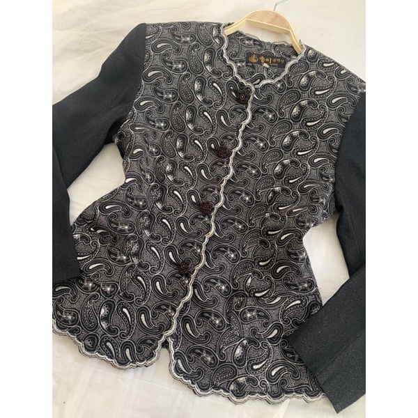 Áo khoác blazer B503 vintage hoạ tiết thêu 2hand Hàn si tuyển ảnh thật