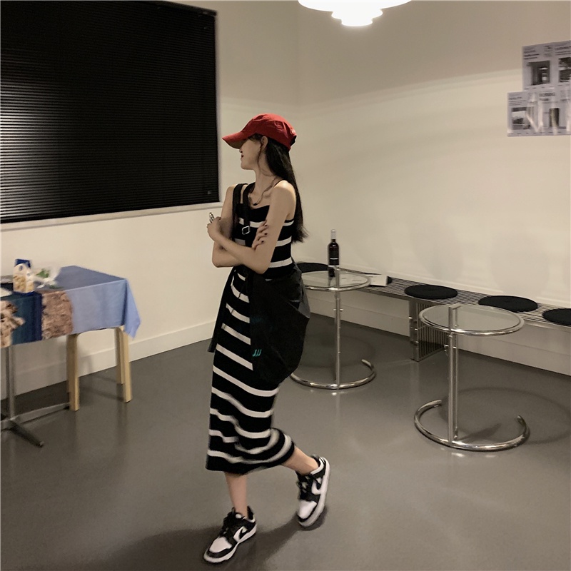 Đầm hai dây ZHELIHANGFEI vải dệt kim dáng ôm họa tiết kẻ sọc phong cách cổ điển thời trang mùa hè 2022 mới cho nữ