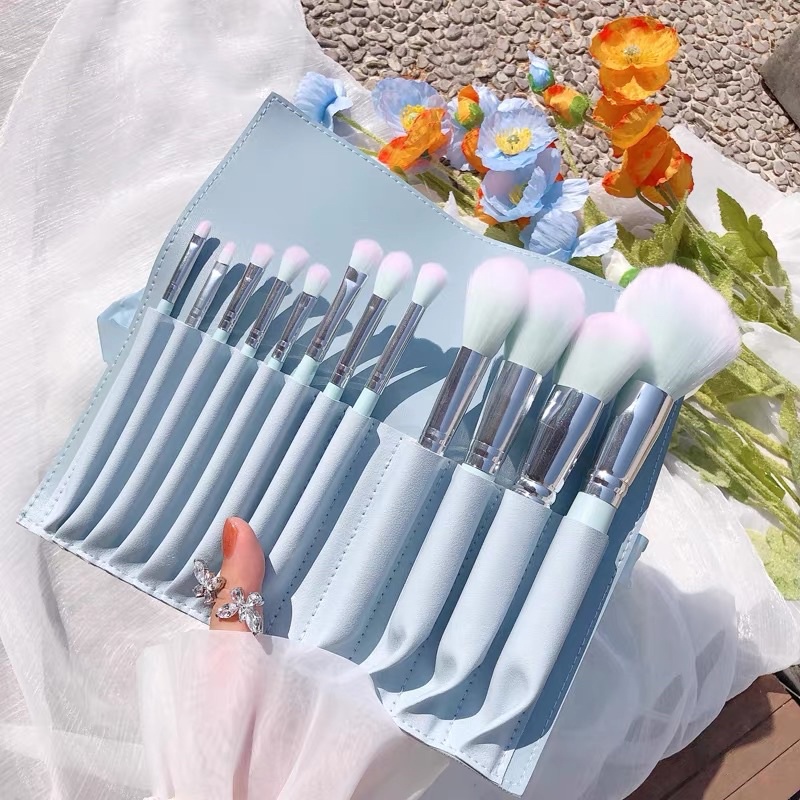 Cọ trang điểm 12 Cây Siêu Mềm Mượt