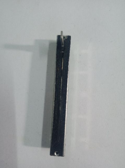 Biến trở A103 7,5cm